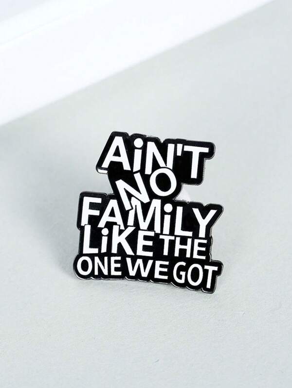 1pc There Is No Family Lapel Pin Like Me. Family Reunion Quotes: Love For Family, Gift Brooch For School And Graduation Seasons, Used For Backpacks, Fashion Accessories, Clothing Decoration, Unique Gifts Backpack For School