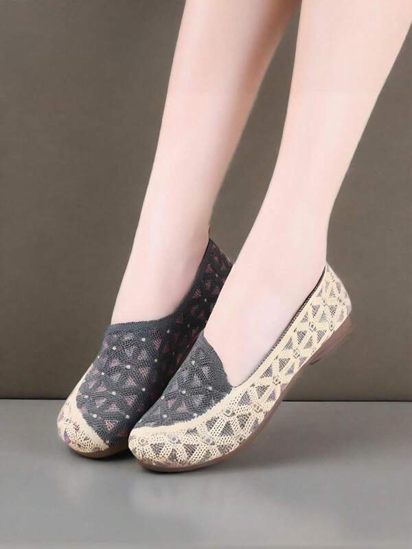 1 Pair Round Toe Slip-On Casual Loafers, Comfortable Flat Moccasin Shoes For Middle-Aged & Elderly, Spring/Autumn