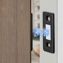 1 Packung ultra dünner Schranktür-Magnetverschluss mit 4 Schrauben, schwarzer Schubladenmagnetriegel mit Klebstoff, Magnetverschlüsse für Schiebetürenschluss Küchenschrank Schließer