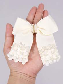 1 pieza Pinza para el cabello con flor de perla beige para niñas, accesorio de cabello elegante y exquisito con flor
