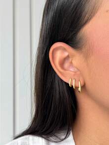 Trio de Brincos Dourado com Pedra Verde e Argolas Delicadas