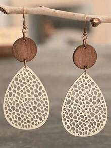 1 Pair Retro Hollow Spiderweb Pattern Wooden Dangle Earrings