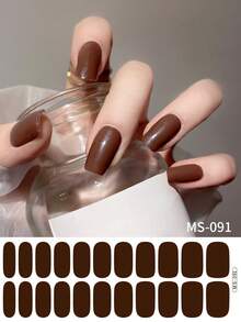 22/44/66/88片装免烤灯软胶美甲贴纸，简约纯色美甲按压式贴纸，哥特风闪粉全覆盖美甲贴纸，多种尺寸可选，黑色、白色、红色、圣诞节、万圣节、深绿色、粉色、黄色、香槟金等多种颜色。 - 彩色 - 查看 31