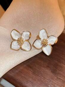 1pair Colorful Oil Drip Four Petal Flower Design Stud Earrings For Women, Suitable For Daily Wear, Simple And Versatile, Sweet Vacation Gift