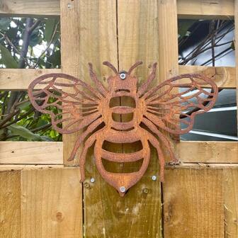 1pc Handcrafted Country Style Iron Bee Garden Statue - Detailed Metal Wall Decor, Outdoor Thanksgiving Decoration, Suitable For Gardener Wall Mount, Yard Art, No Electricity Required