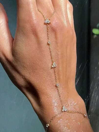 1 Stück Boho-Kristallblumen-Fingerring-Armband-Handkette-Geschirr mit Strass in Gold, zierliches Accessoire für Frauen