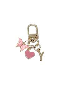 Item indispensável para o verão - Chaveiro com letra em formato de coração e borboleta rosa, com iniciais e mensagem de presente / Carta de amor | Acessório de chaveiro de coração | Pingente de bolsa personalizado | Presente, chaveiro, acessórios exclusivos para celular, design simples, presente para amigos, família, namoradas, acessórios para atividades ao ar livre, acessórios para festas, presentes, lembranças, pingente de bolsa feminina, pingente de carro, presente para meninas, presente personalizado para casamento na praia, presente ideal para madrinhas