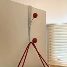 Gancho de Hierro para Puerta Fácil de Instalar, Ganchos Metálicos Resistentes para Abrigos, Sombreros Perfectos para Almacenamiento en Dormitorio, Cocina y Baño - Blanco - Ver 6