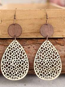 1 Pair Retro Hollow Spiderweb Pattern Wooden Dangle Earrings