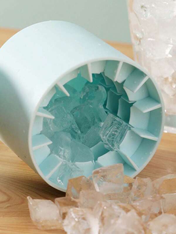 1pc Silicone Round Ice Mold, Squeeze Cup Ice Cube Tray With Lid, Reusable Ice Bucket, Ice Cube Maker, Ideal For Refrigerator, Mini Fridge, Car Cooler, Home Use
