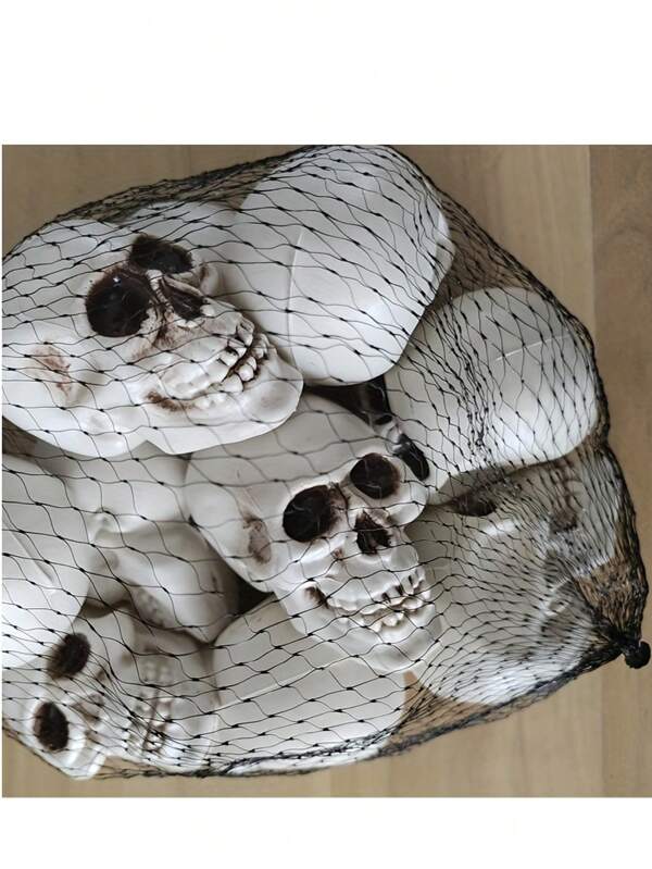 10 sztuk Halloween Czaszki Dekoracje - Straszne Wiszące Ozdoby Do Nawiedzonego Domu i Sekretnego Pokoju, Kreatywne Plastikowe Czaszki Rekwizyty Do Świątecznego Wystroju