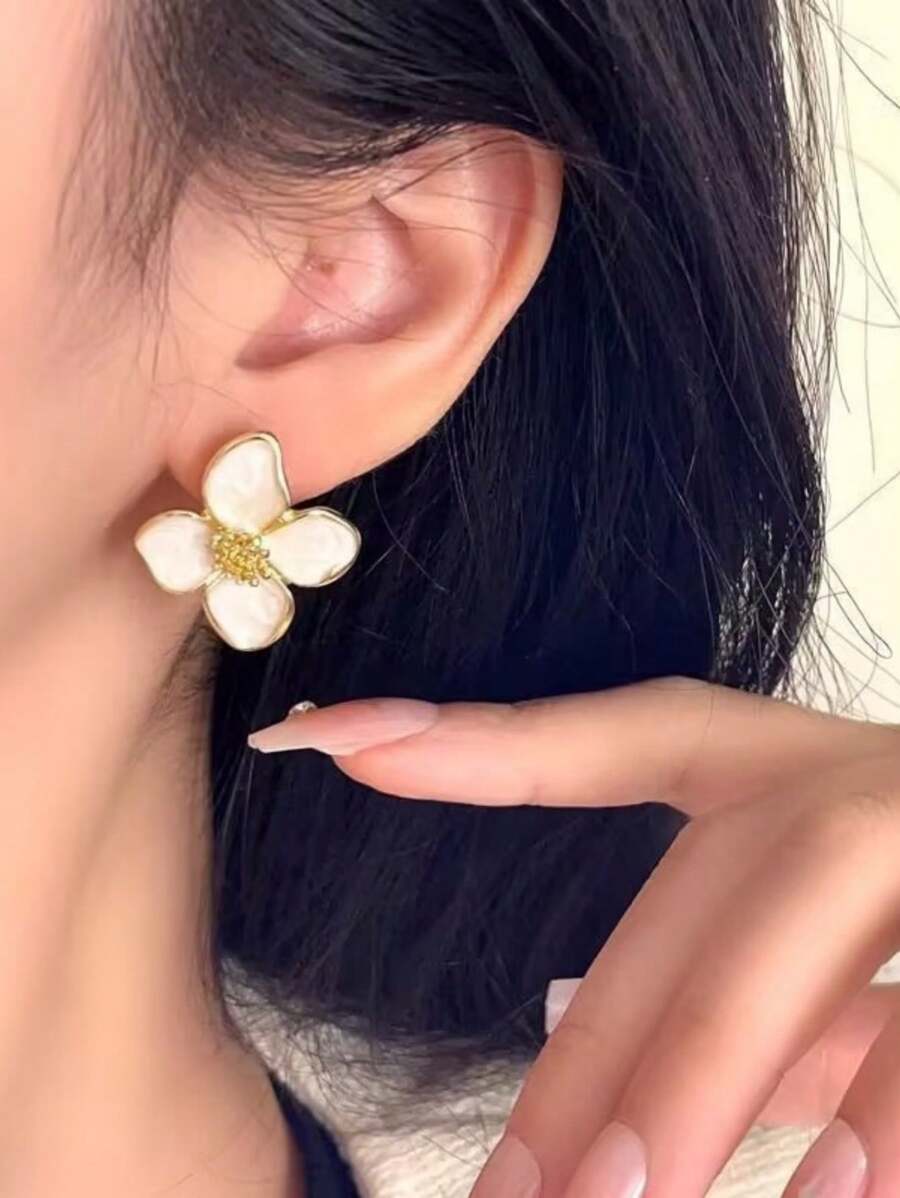 1pair Colorful Oil Drip Four Petal Flower Design Stud Earrings For Women, Suitable For Daily Wear, Simple And Versatile, Sweet Vacation Gift