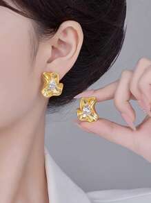 Pleated Wave Pearl Earrings For Women, Lightweight Alloy Minimalist Luxury Earrings