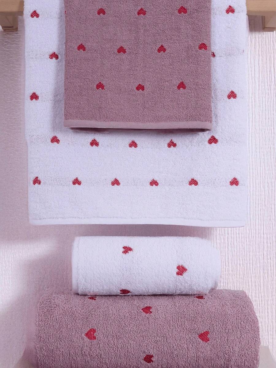Silk 4-Piece Heart Pattern Bath Towel Set – 70x140 Cm – Ultra Absorbent 100% Cotton – Soft & Luxurious Daily Comfort – Made In Turkey - Red and White - View 1