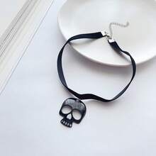 1 件简约哥特式天鹅绒亚克力新月吊坠项链，女士配饰装饰 - 骷髏款 - 查看 2