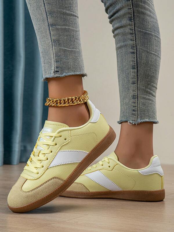 2025 Neue hochwertige elegante gelbe Schnürsneaker für Damen, vielseitige bequeme Retro-Turnschuhe, leichte, lässige Sportschuhe für den Außenbereich