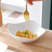 Juego de 4 piezas/8 piezas de platos y tazones de ensalada blancos de 7,8 pulgadas, tazones y platos de plástico reutilizables para platos fríos, comida caliente, postres, comida para fiestas, almacenamiento apilable, apropiados para reuniones familiares, hoteles, aptos para microondas, picnics al aire libre/campamento, ligeros, plegables, reutilizables, vajilla plegable para bodas de verano - Blanco - Ver 2