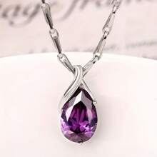 Um Elegante e Luxuoso Colar Feminino com Pingente em Formato de Lágrima de Ametista, Adequado para Noivas, Noivados, Casamentos e Presentes de Aniversário.