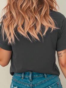 Camiseta de Manga Curta Estampada para Mulheres Plus Size CURVY+, Estilo Casual de Verão - Chumbo - Visão 3