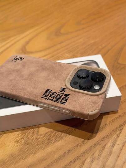 Funda de terciopelo color caqui con textura de cuero "Cuando todo sale mal, ve a LEET". Adecuada como regalo para familiares y amigos, compatible con iPhone 17/17 Air/17 Pro/17 Pro Max, 13, 14, 15, 16, 16 ProMax