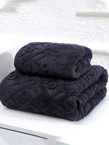 1条柔软、吸水性强、速干的珊瑚绒毛巾，浪漫爱情玫瑰或蝴蝶提花图案，是情人节送给爱人的理想礼物——可用作面巾或浴巾，适用于美容院、酒店、运动场所、家居等，也可用于护肤。 - 黑色 - 查看 3