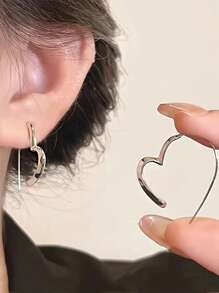 Chic Heart Shaped Hoop Earrings - Stylish And Unique Designer Jewelry For Statement Looks