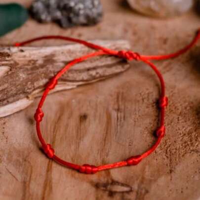 Pulseira Vermelha De 7 Nós