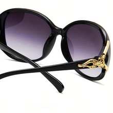 1pc Women Circular Fox Head Decor Fashion Fashion Glasses, Suitable For Travel