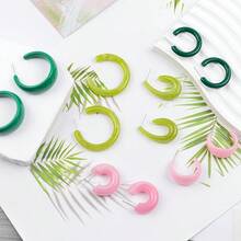 1 套极简主义奢华耳环，抛光泪珠形、水滴形、C 形、圆形亚克力树脂环状耳环，厚实多彩宽薄耳环套装