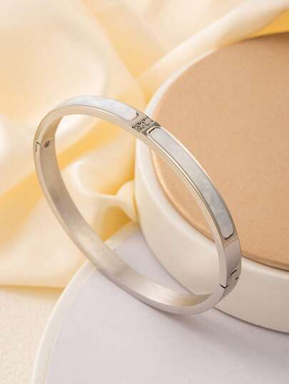 1pc Stainless Steel Non-Fading Fashion Minimalist Luxury Aesthetic Niche Design Ins Style Delicate Sweet Elegant Precise Creative Personalized White Shell Rhinestone Bracelet For Women, Daily Wear, Gift For Friends, Fashionable Accessory