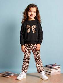 Sudadera de cuello redondo de manga larga con estampado de mariposas + Pantalones acampanados con estampado de leopardo de moda, adecuados para primavera/otoño - Negro - Ver 3