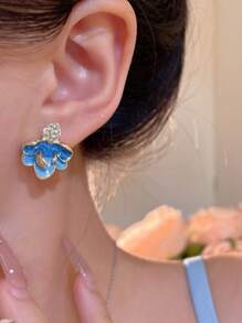 1 Pair Cute Asymmetric Flower Stud Earrings For Women, Faux Pearl Elegant Earrings
