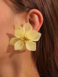 2 件时尚夸张亚克力花瓣夹式耳环花卉耳环女士，优雅休闲 - clip - 查看 2