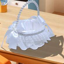 Realza tu boda con nuestra elegante cesta de flores de encaje blanco: perfecta para un toque de glamour plateado. - plata - Ver 4