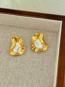 Pleated Wave Pearl Earrings For Women, Lightweight Alloy Minimalist Luxury Earrings