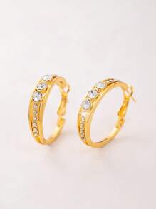 1 paire de boucles d'oreilles créoles élégantes pour femmes avec design circulaire et zircone cubiques intégrés, un accessoire de mode essentiel pour les femmes, convenant pour un usage quotidien, les fêtes et la décoration de mariage