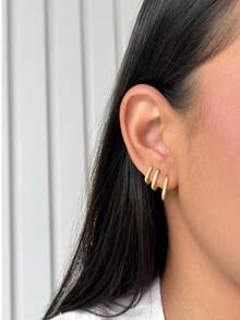 Trio de Brincos Dourado com Pedra Verde e Argolas Delicadas