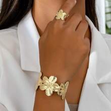 2 Pieces Fashionable & Elegant Luxury Flower Bracelet & Ring Set, Versatile