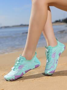 Zapatos de mujer transpirables y de secado rápido para deportes acuáticos, sandalias informales ligeras y antideslizantes apropiadas para verano, playa y caminatas - Luz de la luna - Ver 7