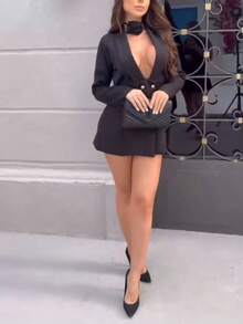 Shorts And Tailored Blazer Set With Square Neckline - Black - View 2
