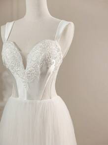 Glamorous & Vintage Sweetheart Neck Hollow Lace Applique Mesh Maxi Dress, Wedding Gown For Brides