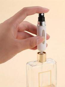 1/3 pièces Bouteille de parfum réutilisable en plastique de 5 ml avec vaporisateur, bouteille de parfum rechargeables, vaporisateur à fine brume portable, atomiseur de parfum rechargeables, flacon de voyage pour parfum, accessoires pour le fitness, le camping, les voyages, les croisières, les fournitures scolaires, parfums pour femmes et hommes