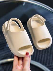 Fashionable And Minimalist Children's Sandals With EVA Soft Sole Suitable For Boys And Girls Beach Shoes And River Tracing Shoes - Beige - View 4