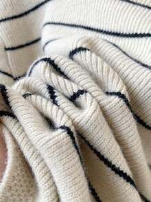 JIANHU 极简黑白条纹温柔开衫