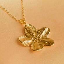 1 pieza - Collar colgante de flor de 5 hojas de acero inoxidable chapado, con dopamina, adecuado para la vida diaria de las mujeres y ocasiones importantes como regalo en días festivos