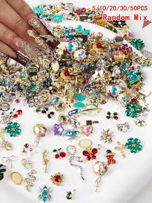 30/50 PEÇAS Pacote Misto Aleatório de Decoração de Unhas de Luxo (Nem todas as imagens são mostradas) Decorações de Unhas 3D e Outros Estilos Mistos de Decoração de Unhas Luxo Leve DIY, Acessórios de Decoração de Unhas Textura Metálica Y2k, Suprimentos de Unhas