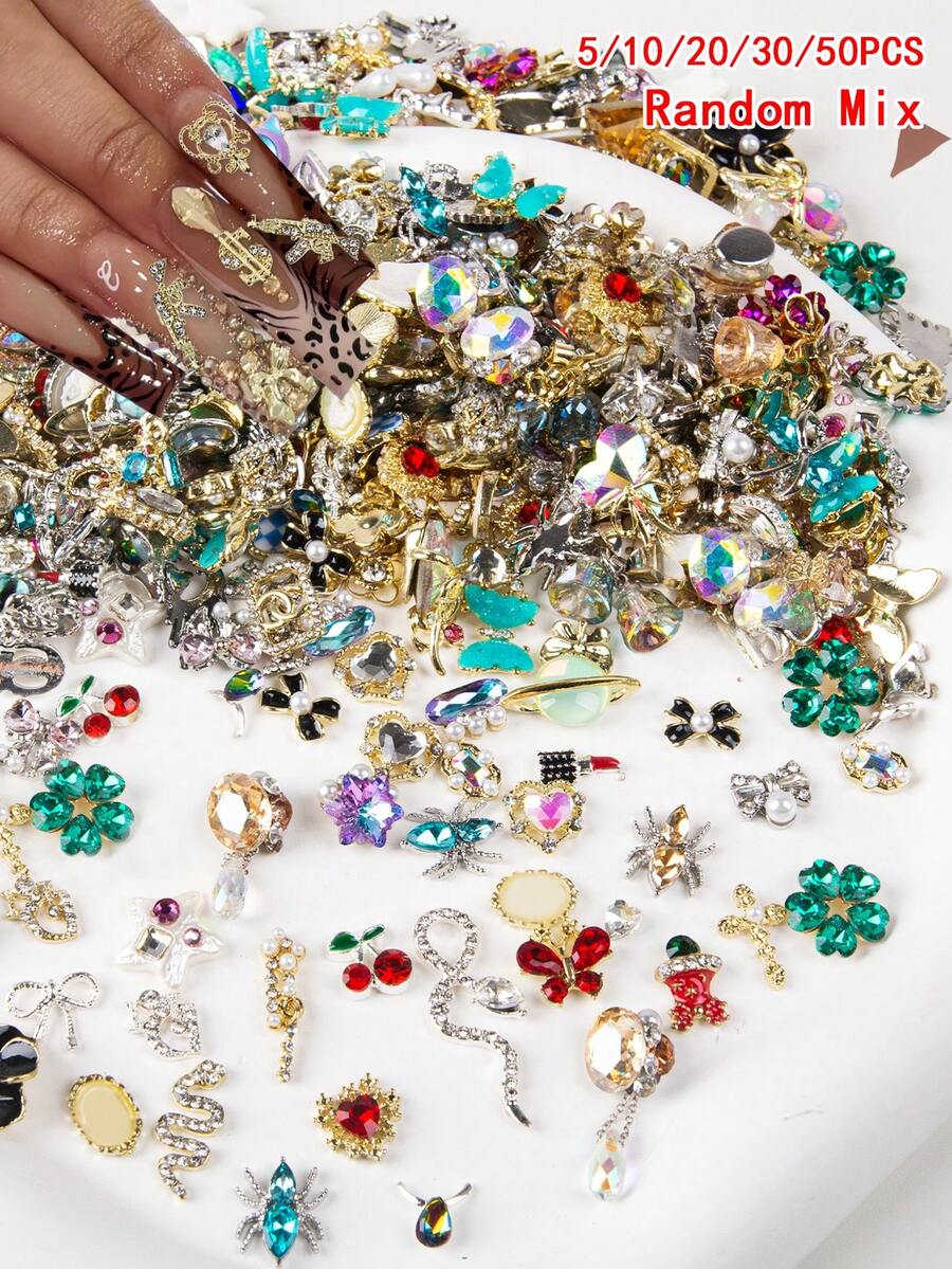 30/50 PEÇAS Pacote Misto Aleatório de Decoração de Unhas de Luxo (Nem todas as imagens são mostradas) Decorações de Unhas 3D e Outros Estilos Mistos de Decoração de Unhas Luxo Leve DIY, Acessórios de Decoração de Unhas Textura Metálica Y2k, Suprimentos de Unhas