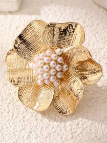 1 pieza Anillo de flor de perla vintage lujoso y exagerado para mujeres, joyería de anillo abierto de textura asimétrica barroco