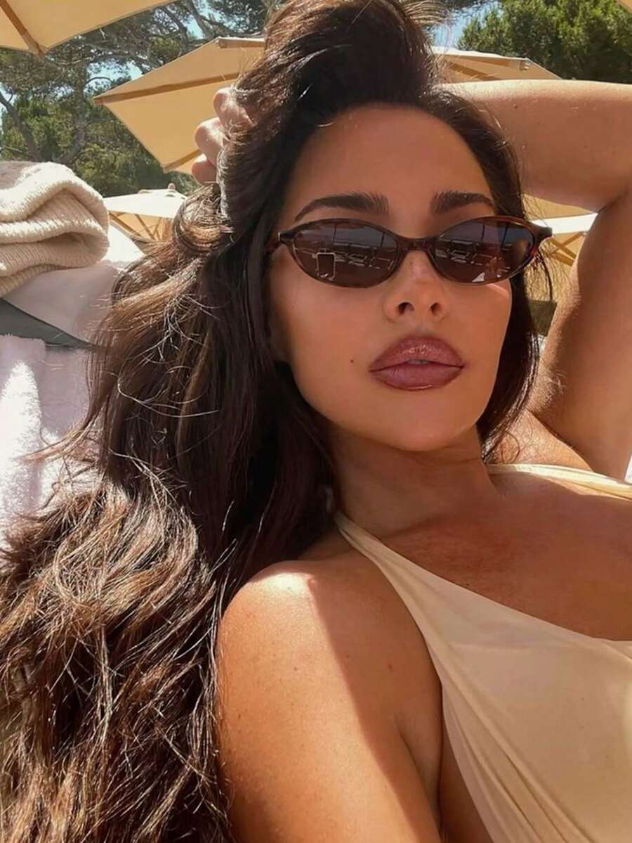 1副女士椭圆形棕色PC镜框复古纯色小框旅行度假时尚眼镜