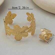 2 Pieces Fashionable & Elegant Luxury Flower Bracelet & Ring Set, Versatile